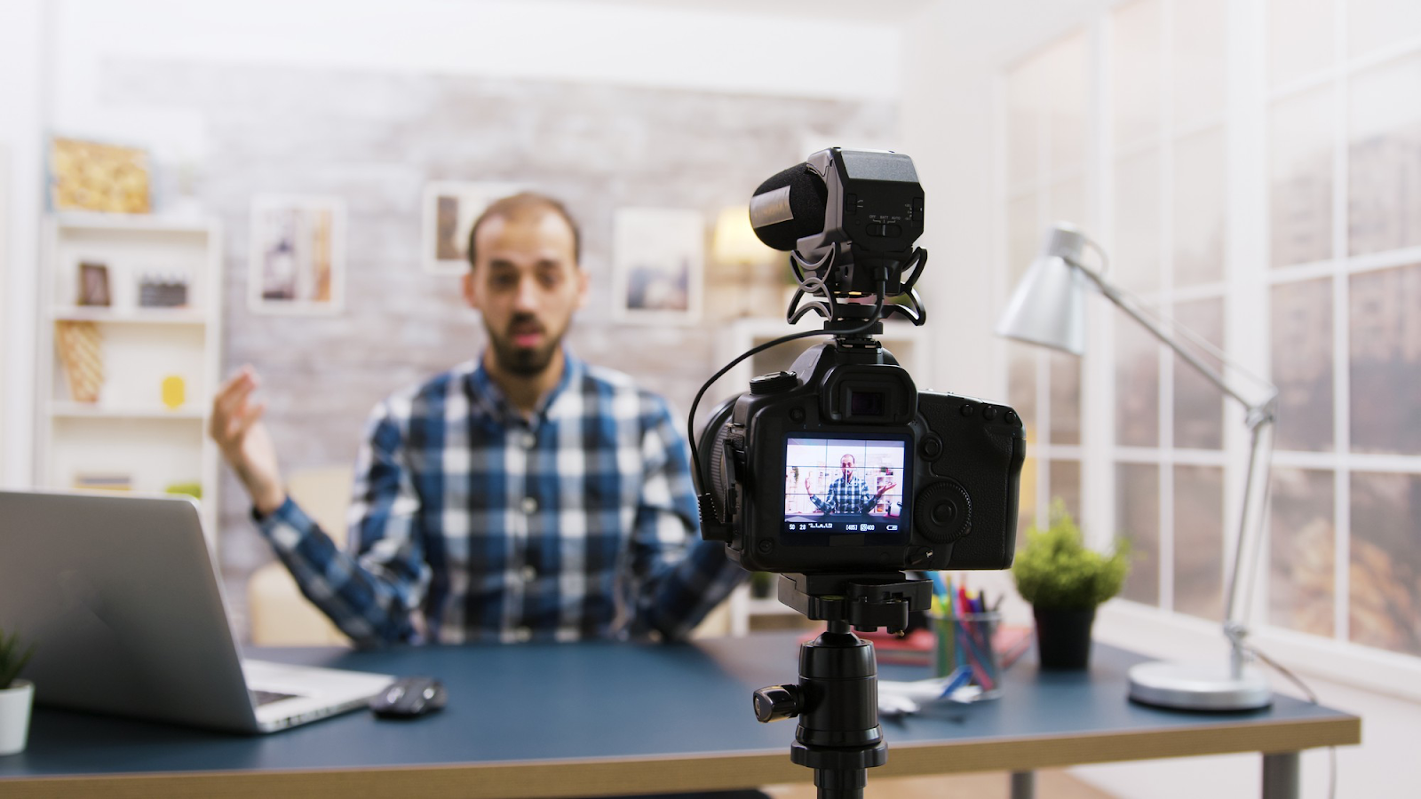 Top 7 Tools to Create Stunning AI Explainer Videos in 2025